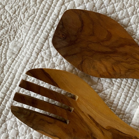 Olive Wood Salad Tongs - Picture 6 of 6